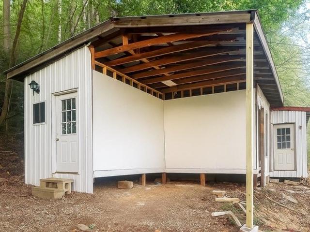 House for sale in Bedford, Indiana