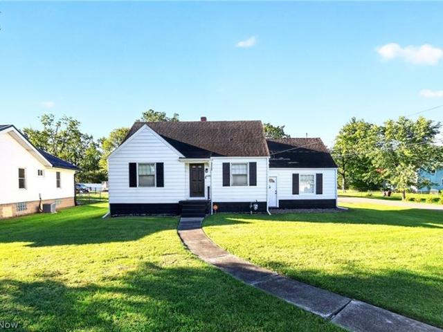 House for sale in Warren, Ohio