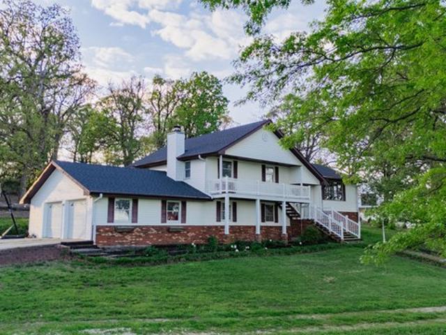 House for sale in Bolivar, Missouri