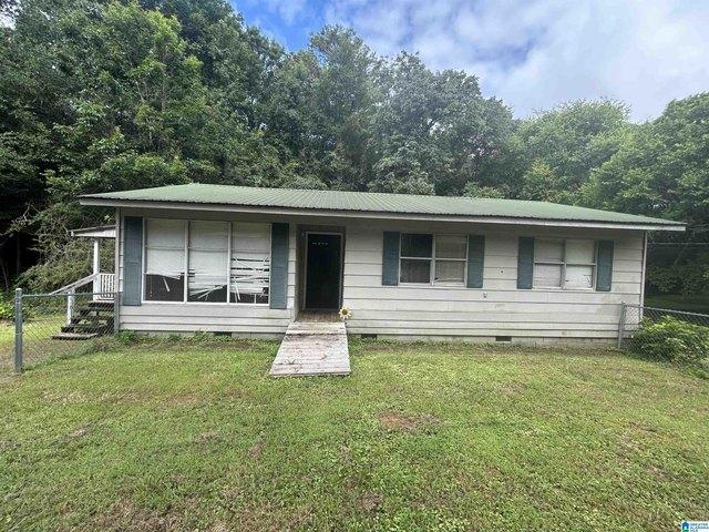 House for sale in Graysville, Alabama