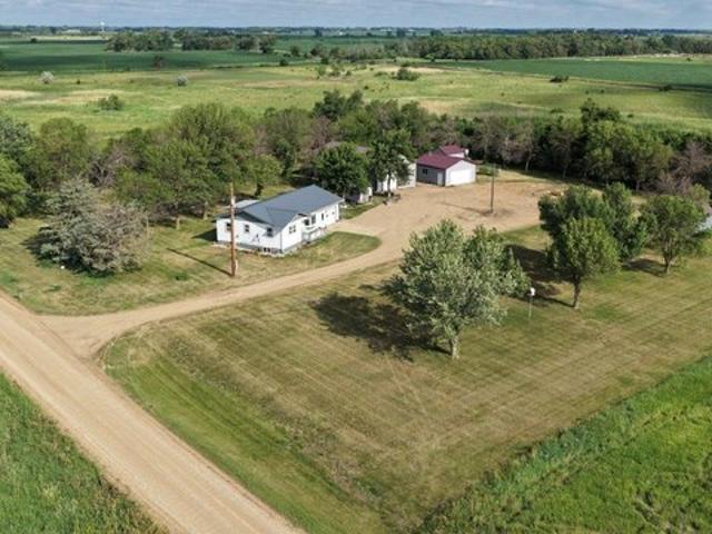 House for sale in Lennox, South Dakota