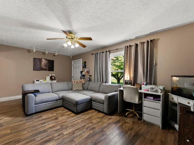 House for sale in Summersville, Greensburg