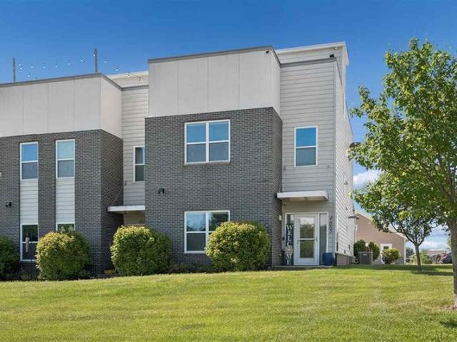 Condo for sale in Iowa City, Iowa