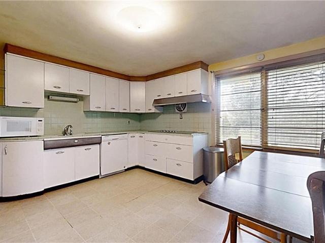 House for sale in Eggertsville, Town of Amherst