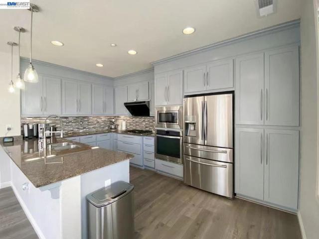 Condo for sale in Dublin, California