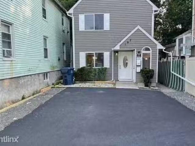 House for rent in Hackensack