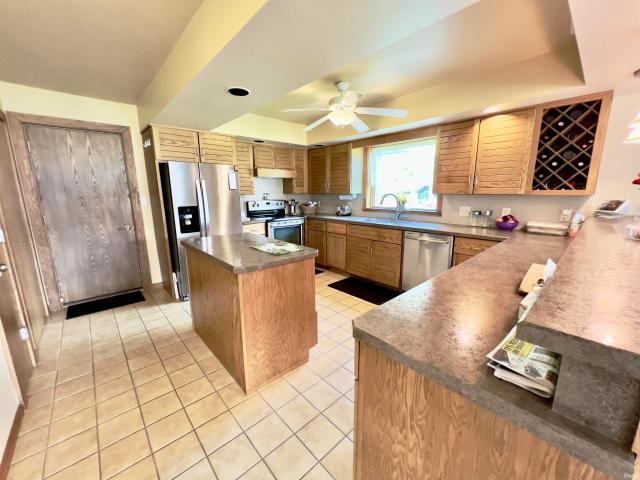 House for sale in Syracuse, Indiana