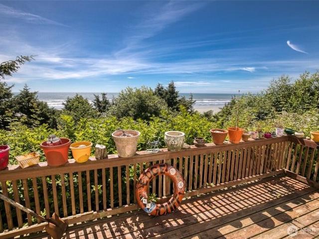 House for sale in Washington