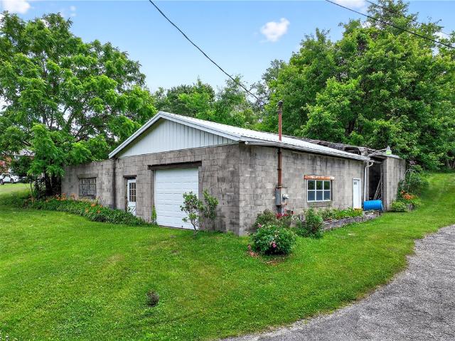 House for sale in Delmont House for sale in Delmont