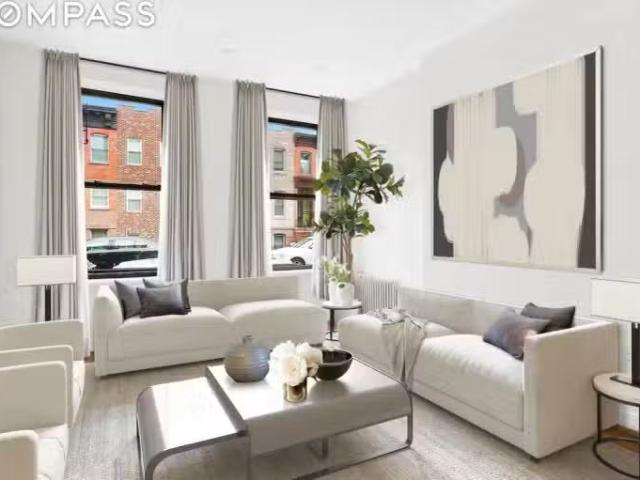 House for rent in Ridgewood House for rent in Ridgewood