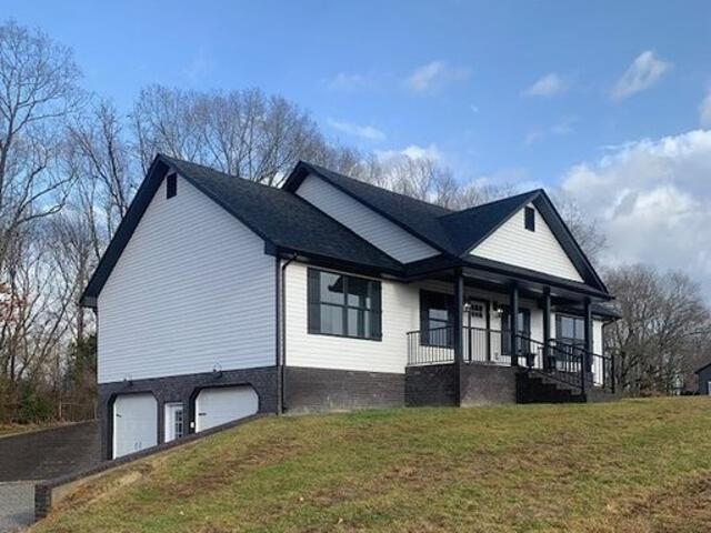 House for sale in Jamestown, Kentucky