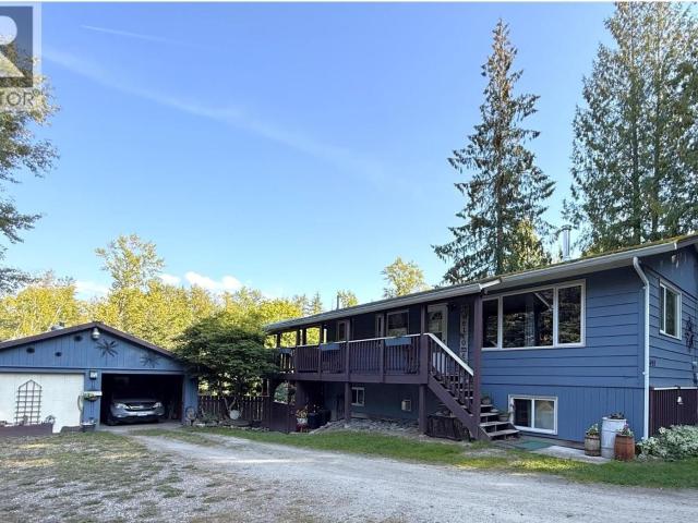 House for sale in Salmon Arm, British Columbia