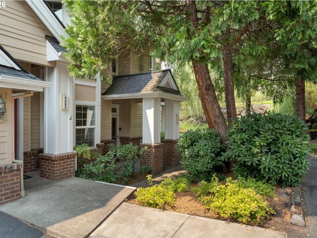 Condo for sale in Oregonia