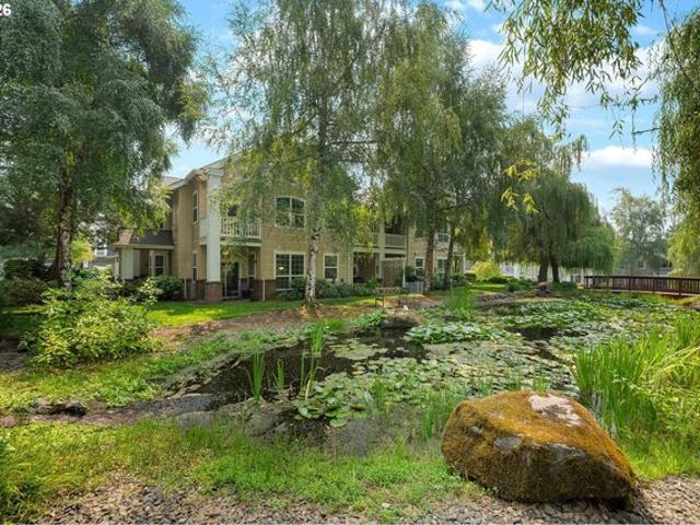 Condo for sale in Oregonia