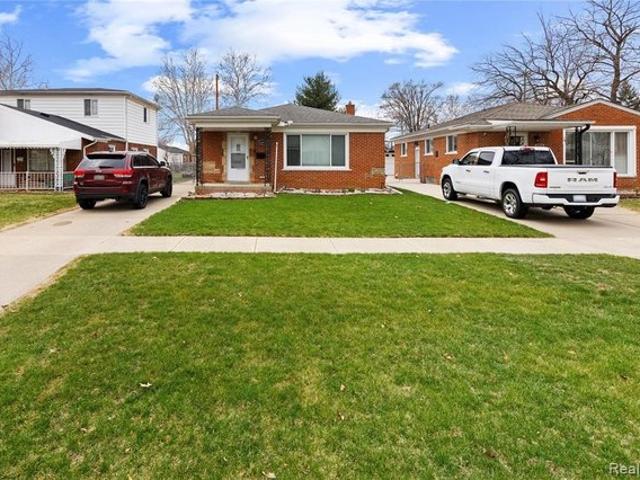 House for sale in Dearborn Heights, Michigan