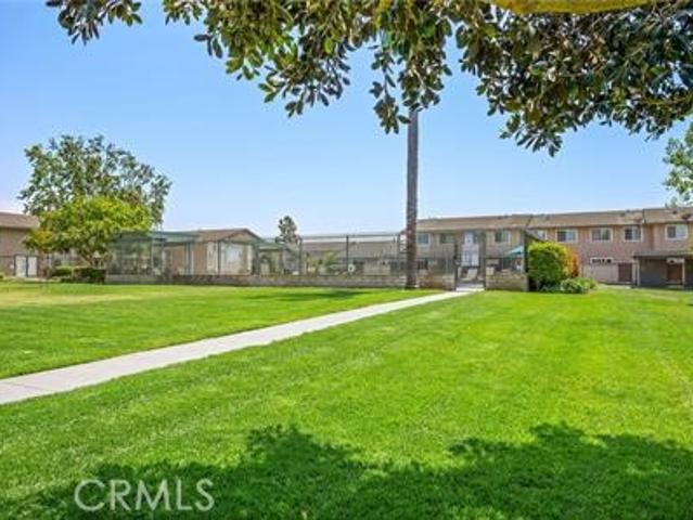 Condo for sale in Huntington Beach, Orange County
