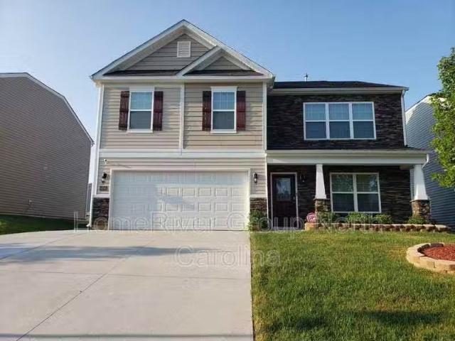 House for rent in Burlington House for rent in Burlington