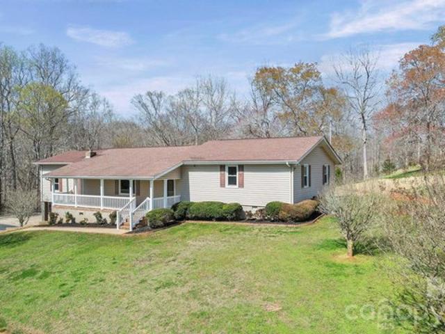 House for sale in Blacksburg, South Carolina