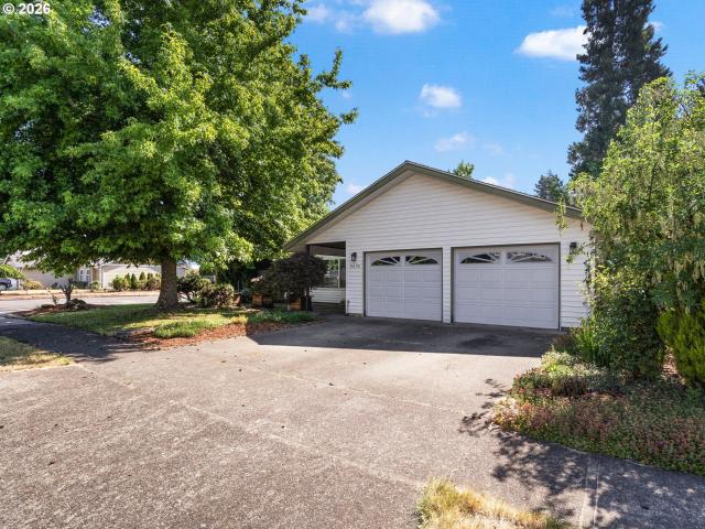 House for sale in Oregonia