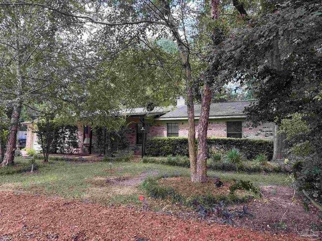 House for sale in Pace, Florida
