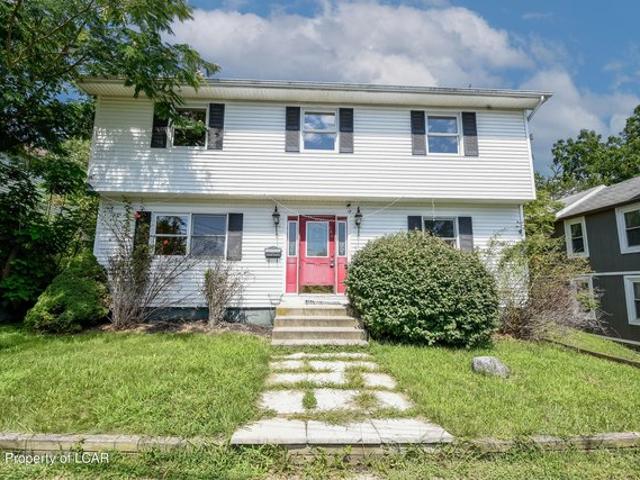 House for sale in Plymouth, Pennsylvania