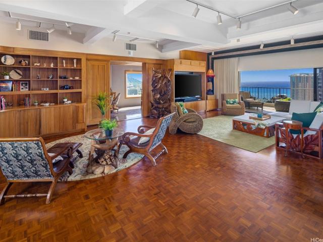 Condo for sale in Honolulu, Hawaii
