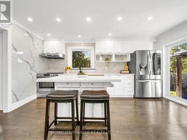 House for sale in Burlington, Ontario