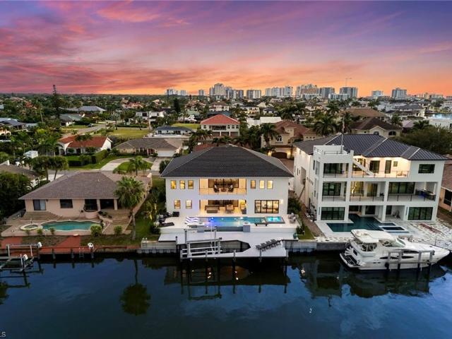 House for sale in Vanderbilt Beach, Florida
