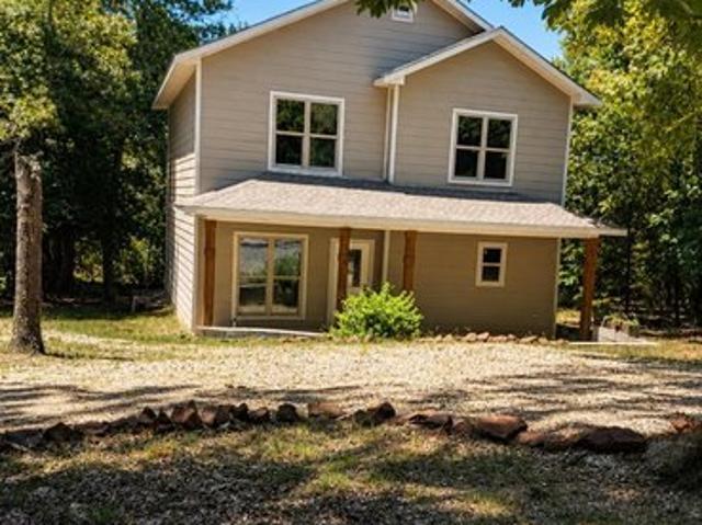 House for sale in Henderson, Texas
