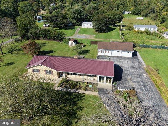 House for sale in Fort Loudon, Peters Township