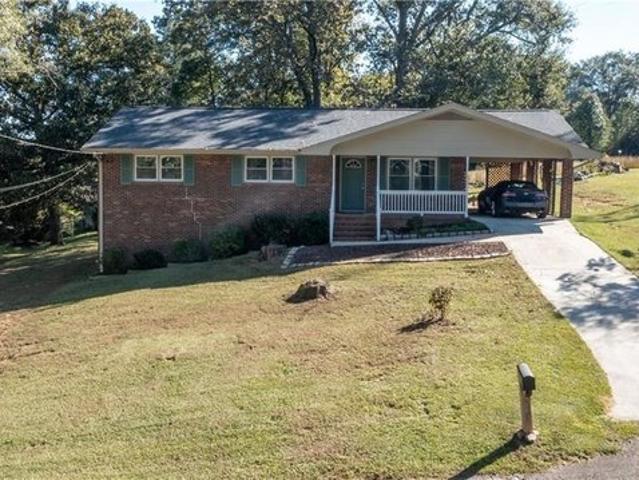 House for sale in Winder, Barrow County