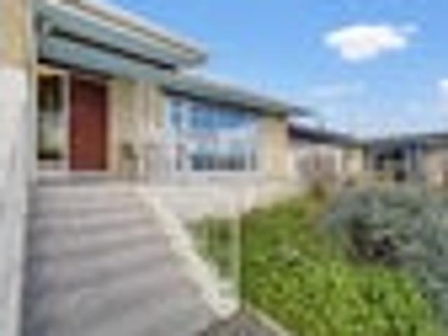 House for sale in Otakou