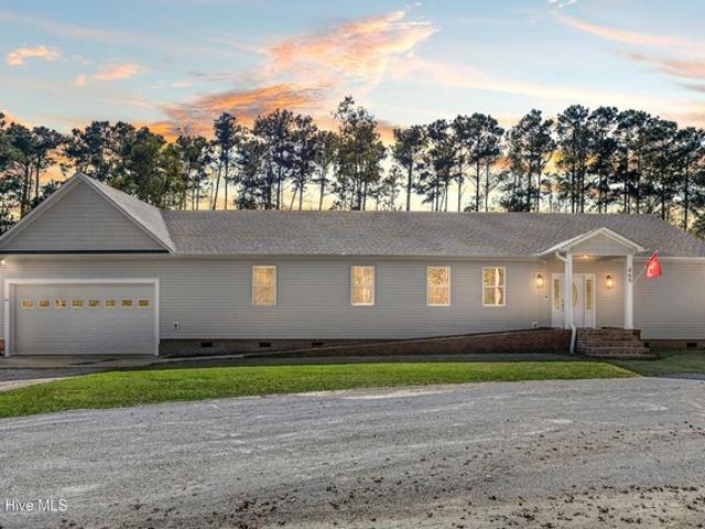 House for sale in Swansboro, Onslow County