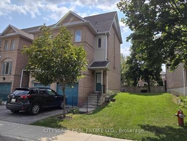 Townhouse for sale in Mississauga, Ontario