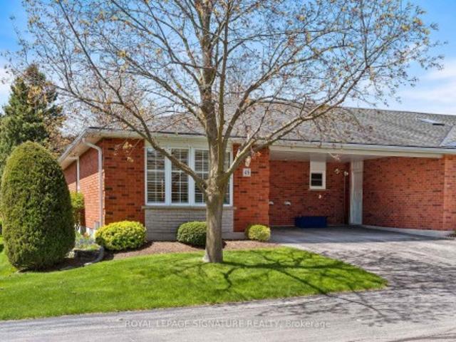 Townhouse for sale in Simcoe, Ontario