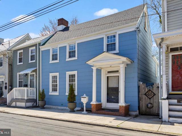 Townhouse for sale in Bordentown, New Jersey