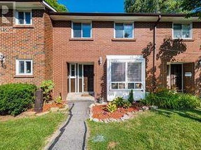 Townhouse for sale in Mississauga, Ontario