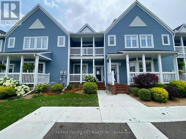 Townhouse for sale in Central Elgin, Ontario