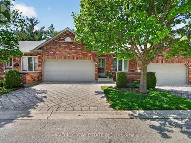 Townhouse for sale in Arva, Ontario