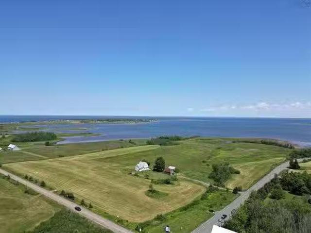 House for sale in Waldegrave, Colchester County