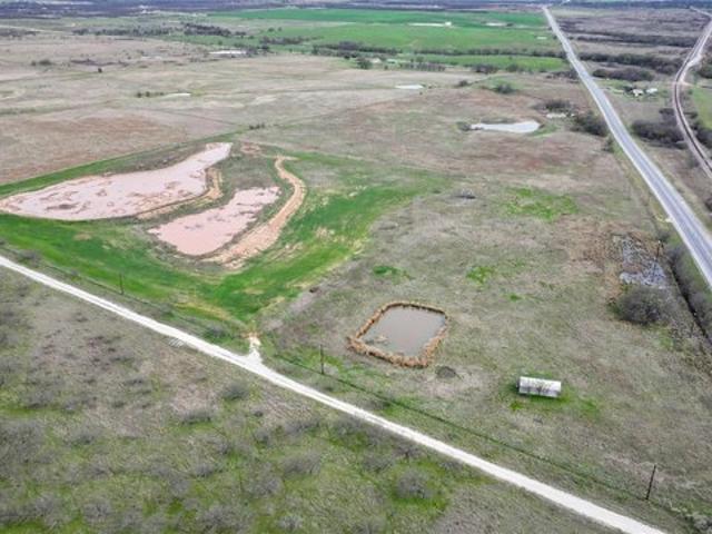 Land for sale in Bowie, Texas