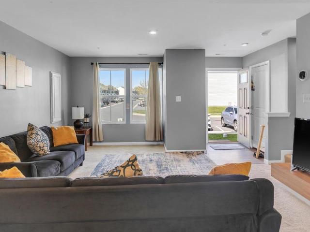 Townhouse for sale in Elkton