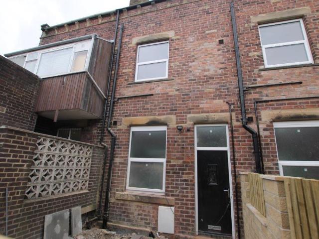 Apartment for rent in Lower Hopton, Kirklees
