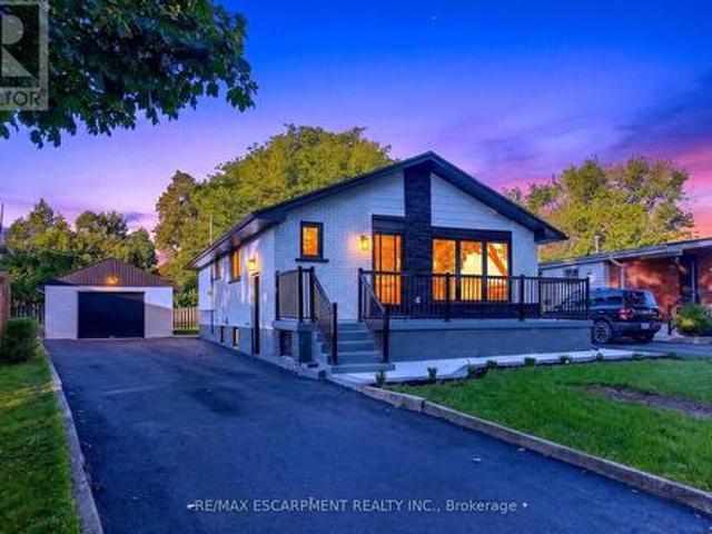 House for sale in Ancaster, Ontario