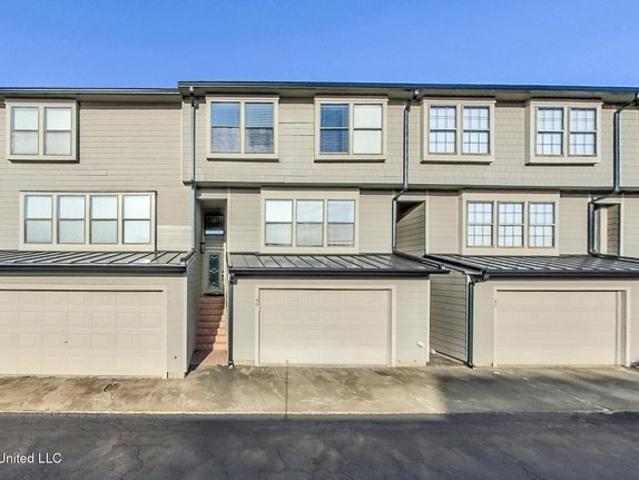 Condo for sale in Ridgeland, Mississippi
