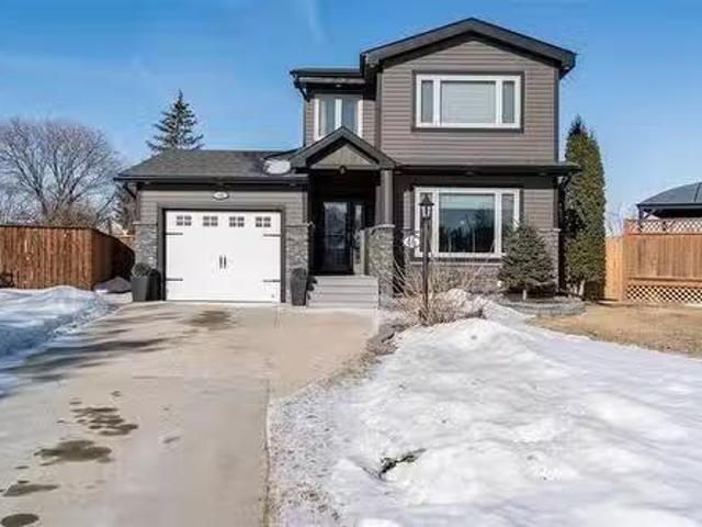 House for sale in East St. Paul, Manitoba