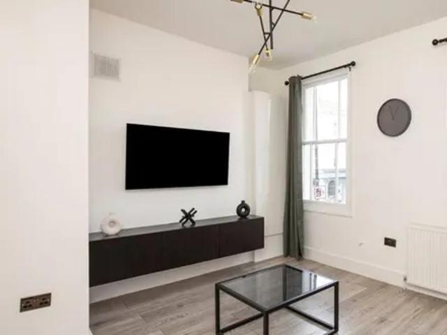 Apartment for rent in Camberwell, Greater London