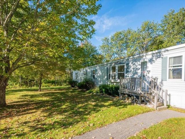 House for sale in Warren, Maine