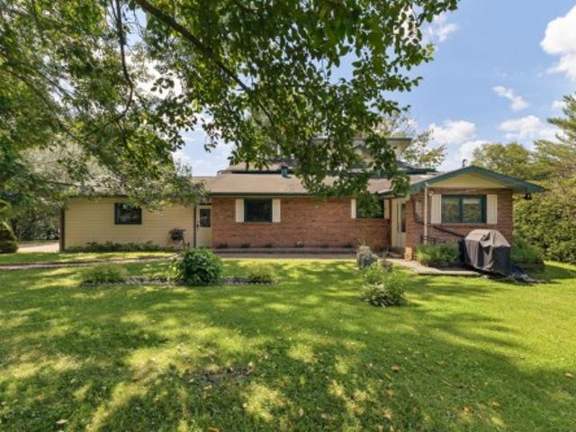 House for sale in Les Collines-de-l'outaouais, Quebec