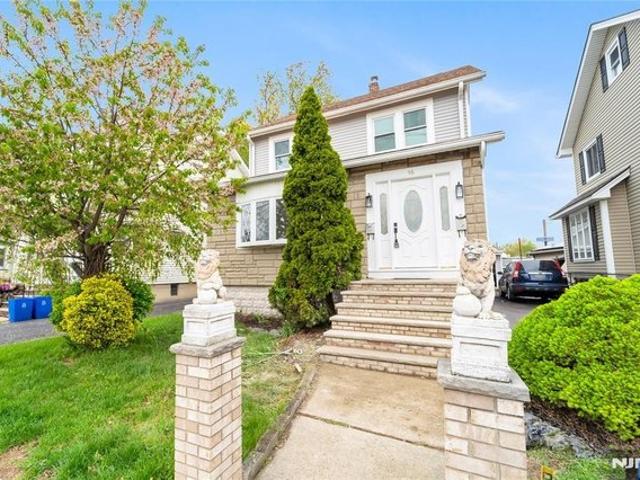 House for sale in Little Ferry, New Jersey